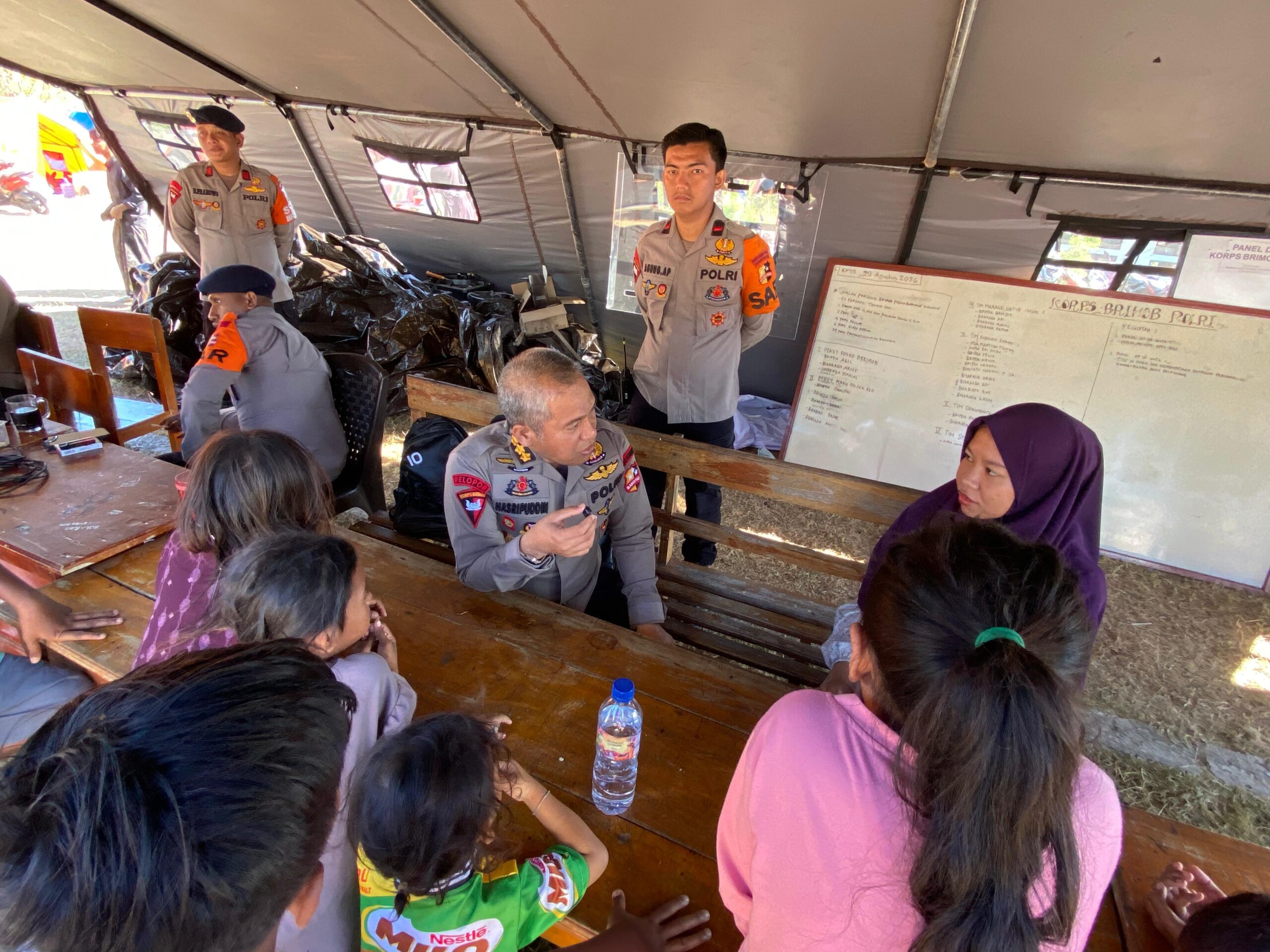 Brimob Dekat Dengan Warga, Hadirkan Layanan Kesehatan dan Penguatan Moril Pascagempa