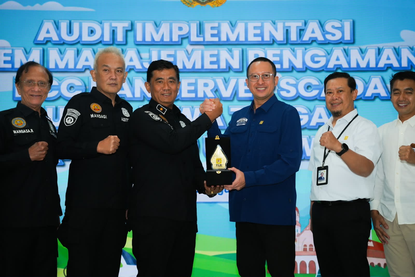 Ditpamobvit Korsabhara Baharkam Polri Tinjau Langsung Obvitnas Ketenagalistrikan PT PLN UP2D Jateng