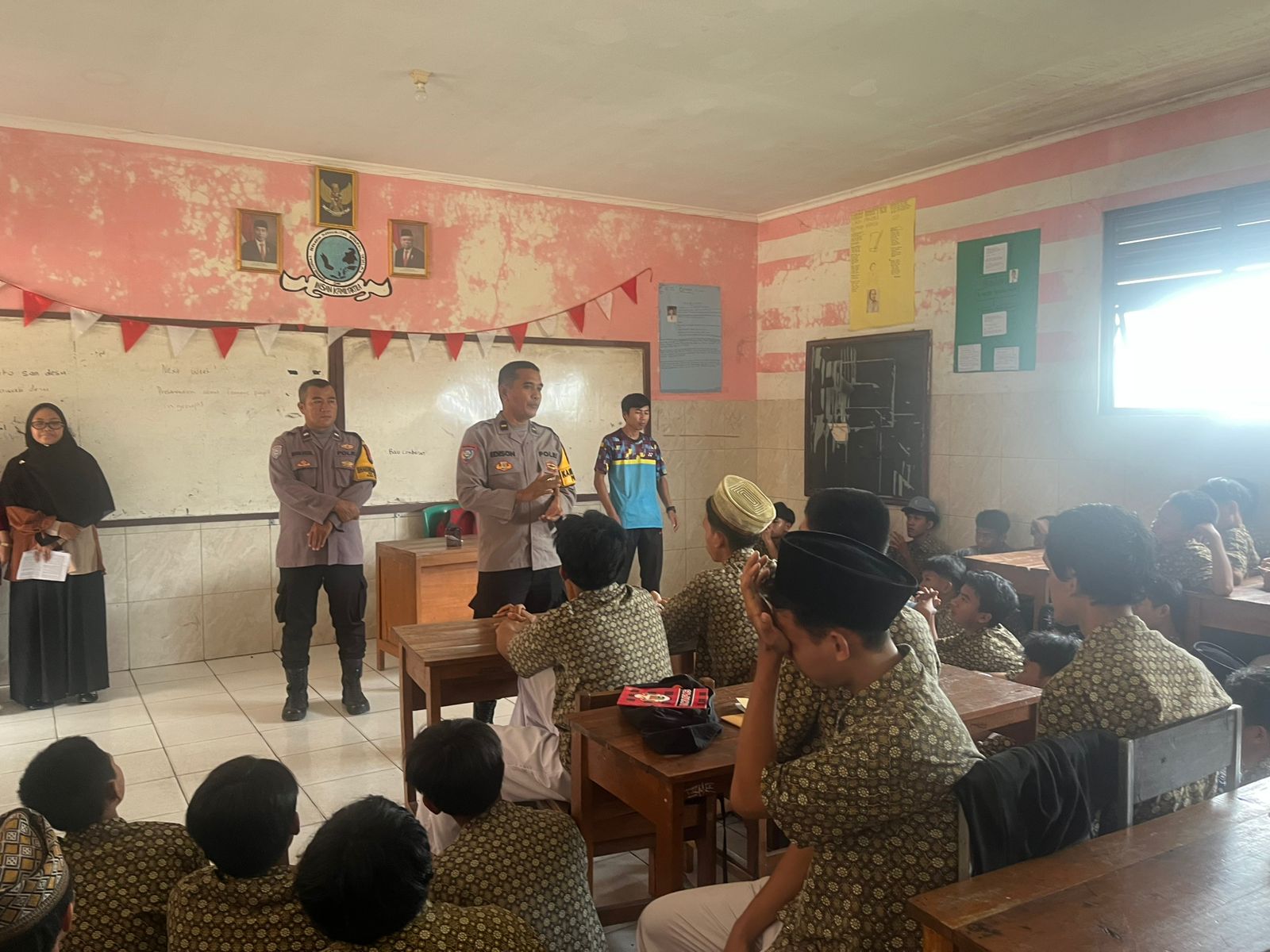 Police Go to School, Polsek Legok Perkuat Edukasi Pelajar Cegah Tawuran dan Tangkal Provokasi