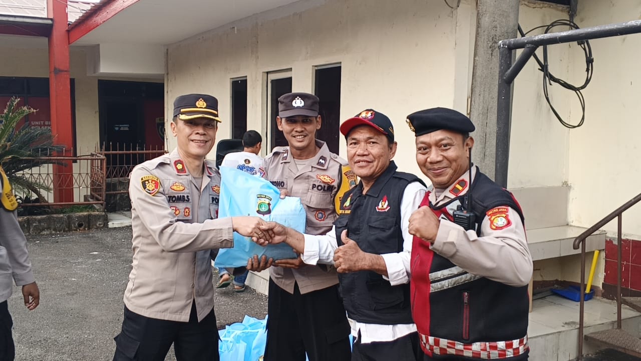Polsek Penjaringan Bersama Komunitas Perkuat Kamtibmas