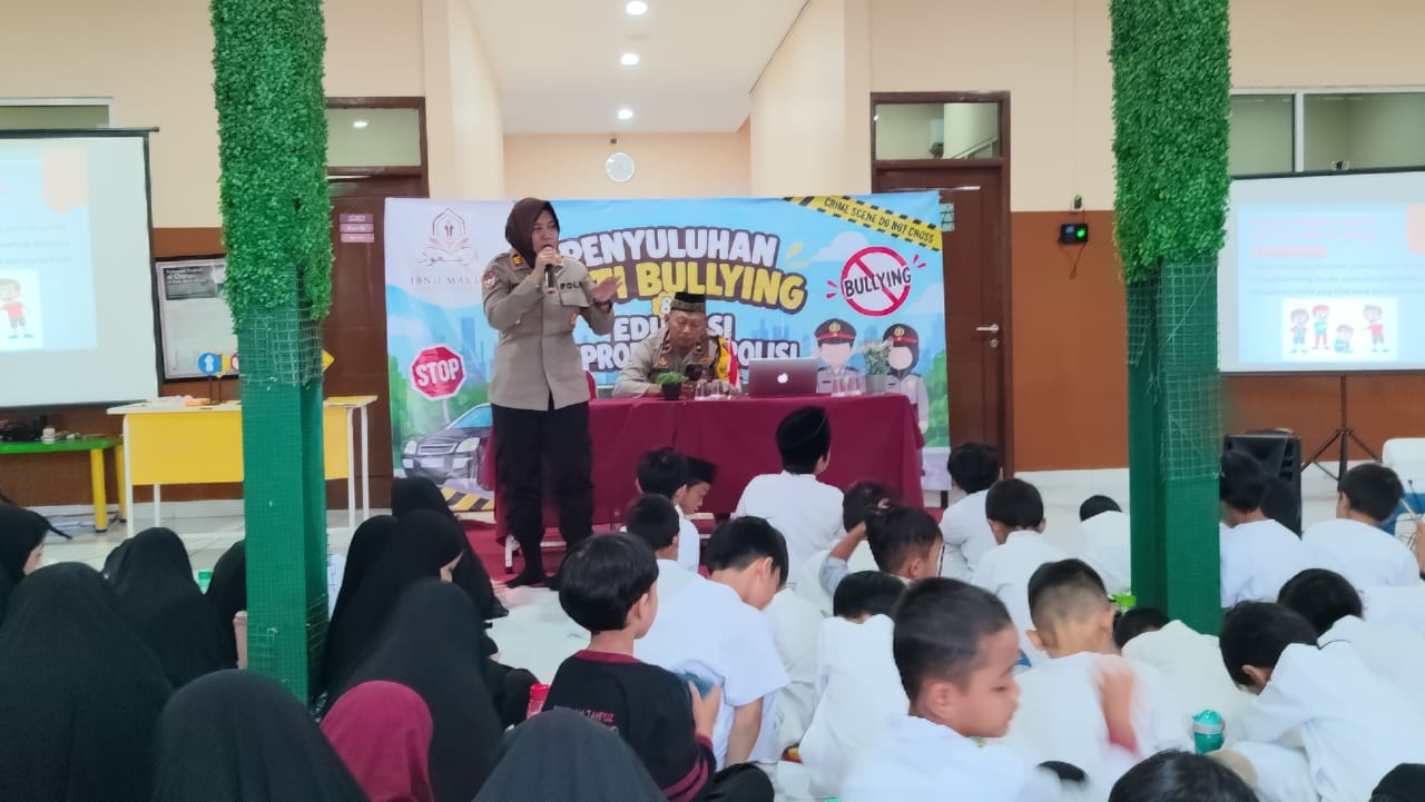 Police Go to School Polsek Kelapa Dua Edukasi Pelajar, Wujudkan Generasi Muda yang Bijak dan Berkarakter