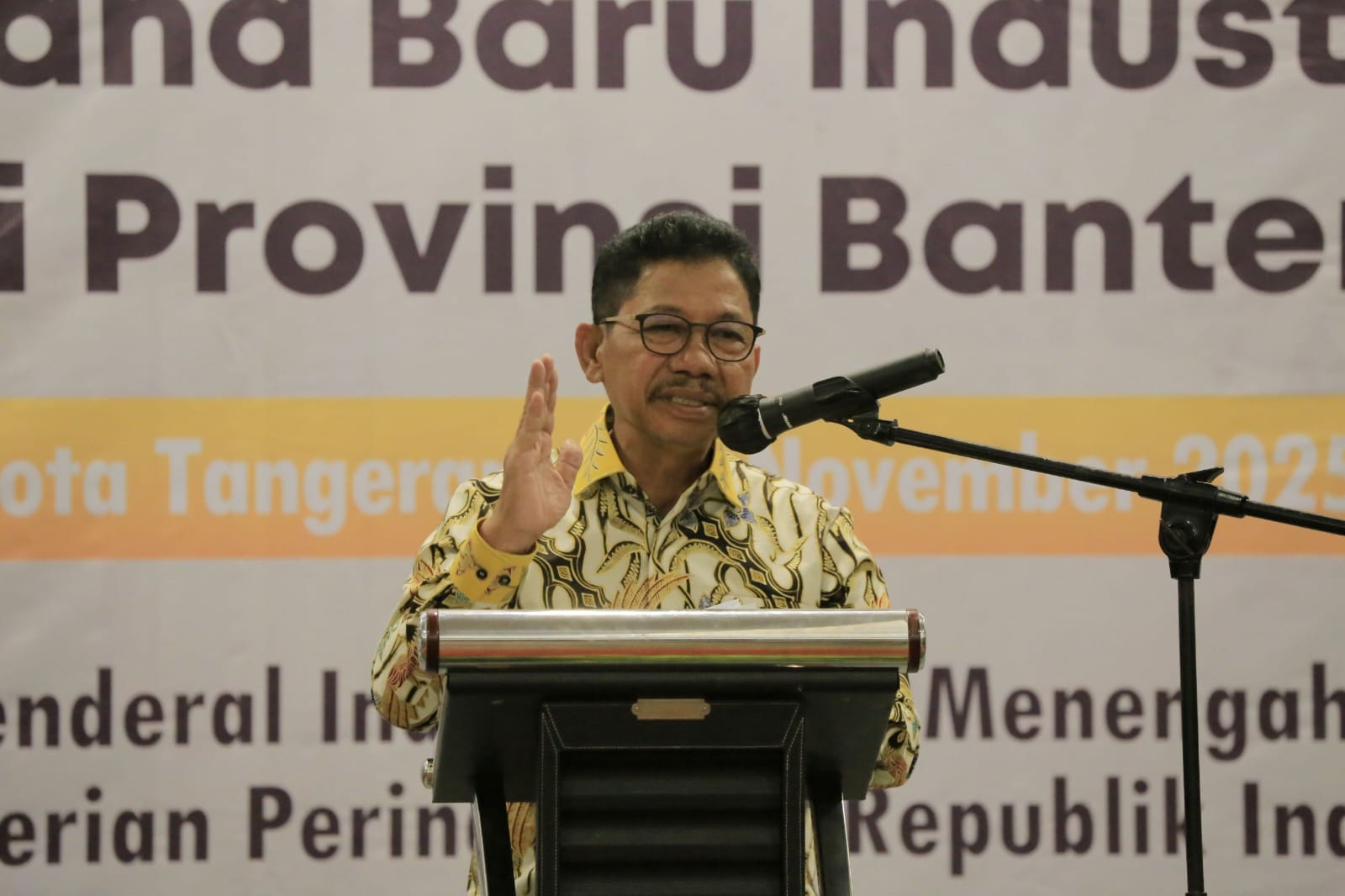Dampak Abu Vulkanik, Sachrudin Imbau Warga Tetap Waspada dan Jaga Kesehatan
