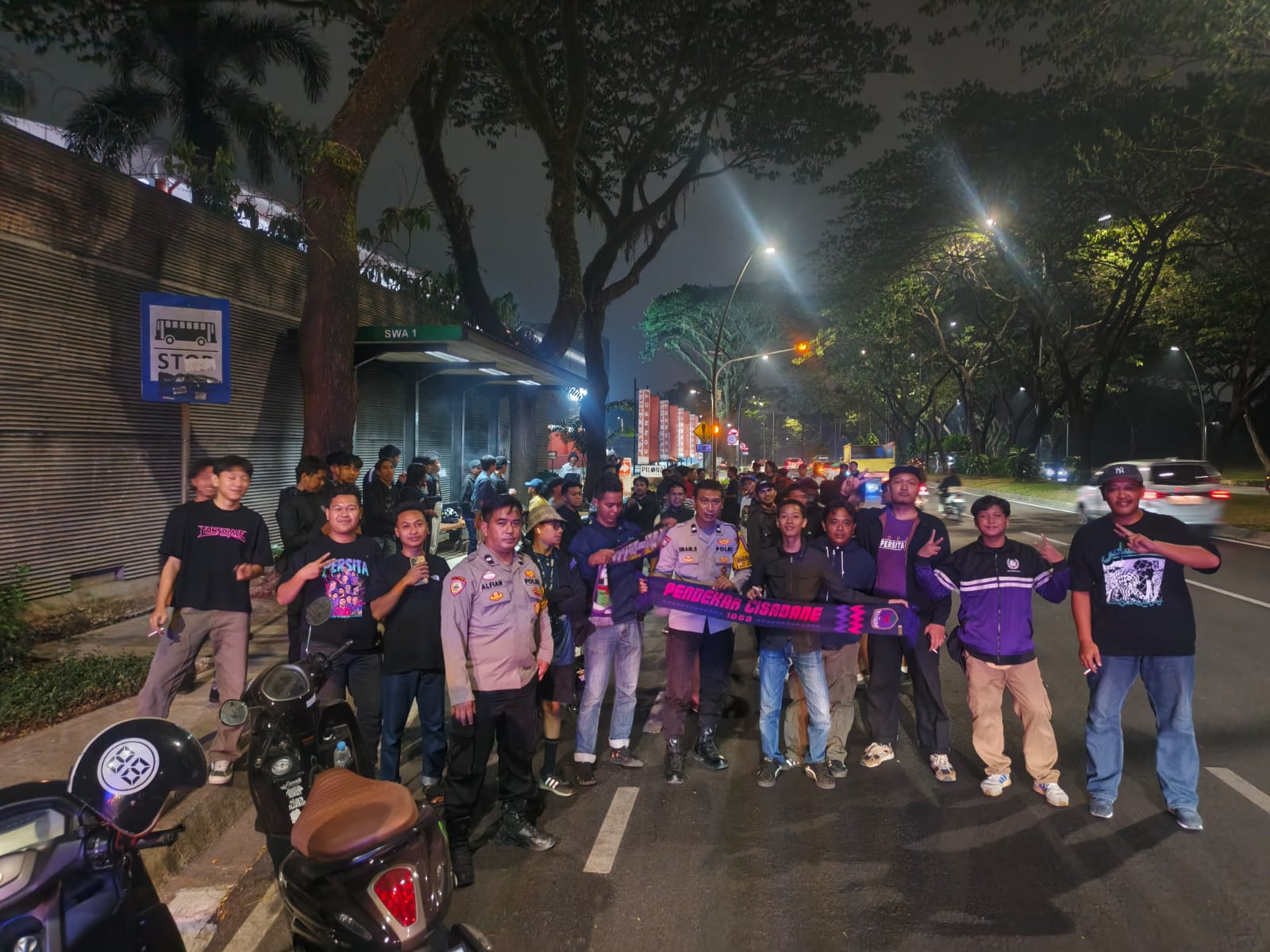 Keberangkatan Suporter Persita, Polsek Serpong Pastikan Perjalanan Berlangsung Aman dan Kondusif