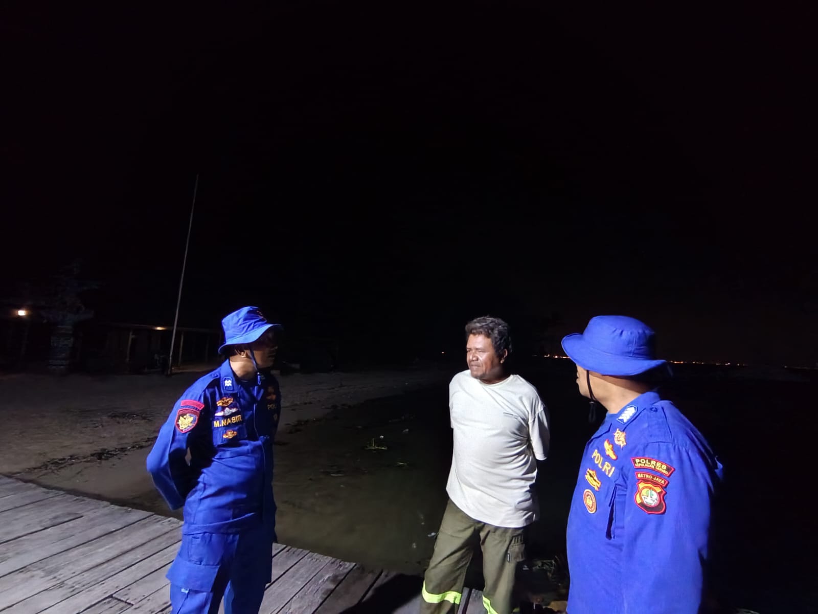 Layanan Polisi 110, Satpolairud Ajak Nelayan Utamakan Keselamatan dan Jauhi Area Berbahaya Gunung Anak Krakatau