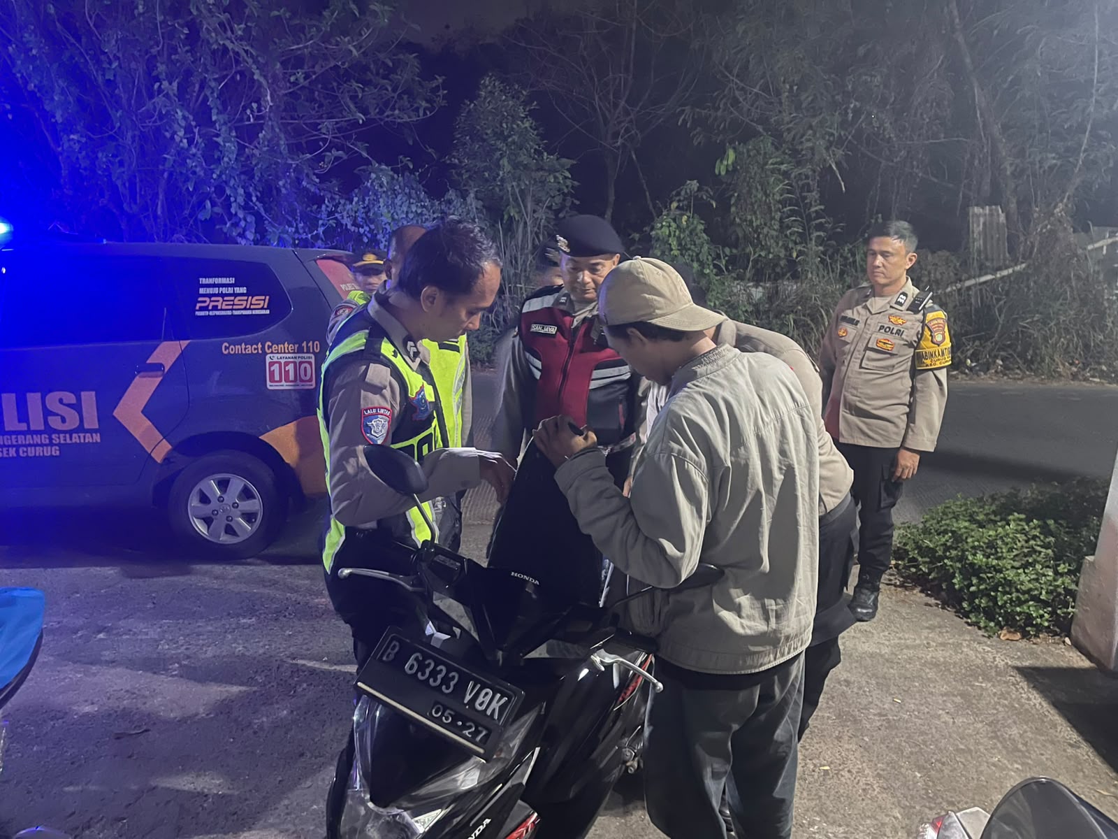 Patroli Cipkon Polsek Curug Hadirkan Rasa Aman di Tengah Warga