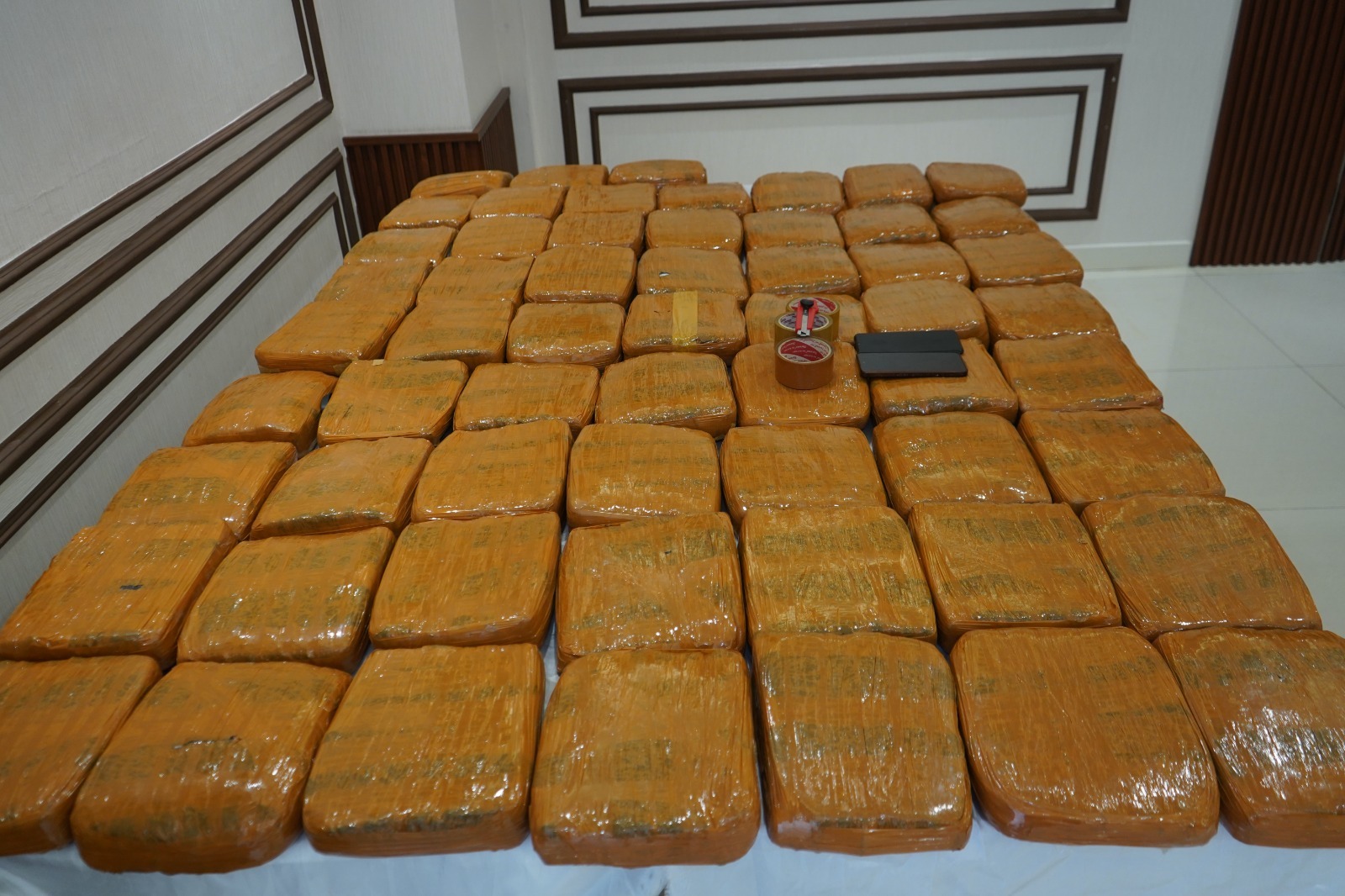 POLDA METRO JAYA BERHASIL MENGUNGKAP PEREDARAN 62,5 KILOGRAM GANJA, DI JAKARTA BARAT