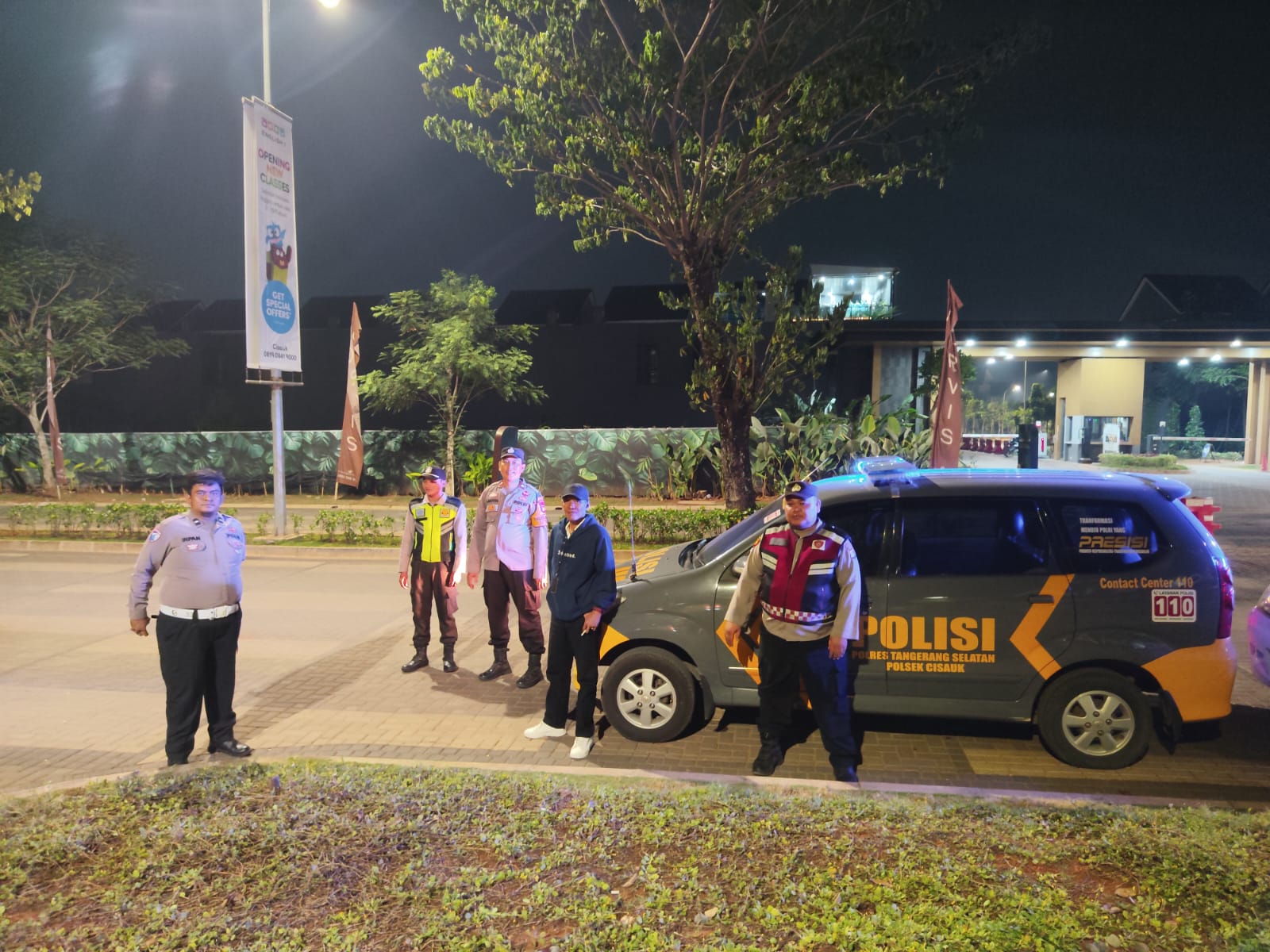 Patroli Strong Point Polsek Cisauk Perkuat Keamanan Malam Hari, Antisipasi 3C dan Gangguan Kamtibmas