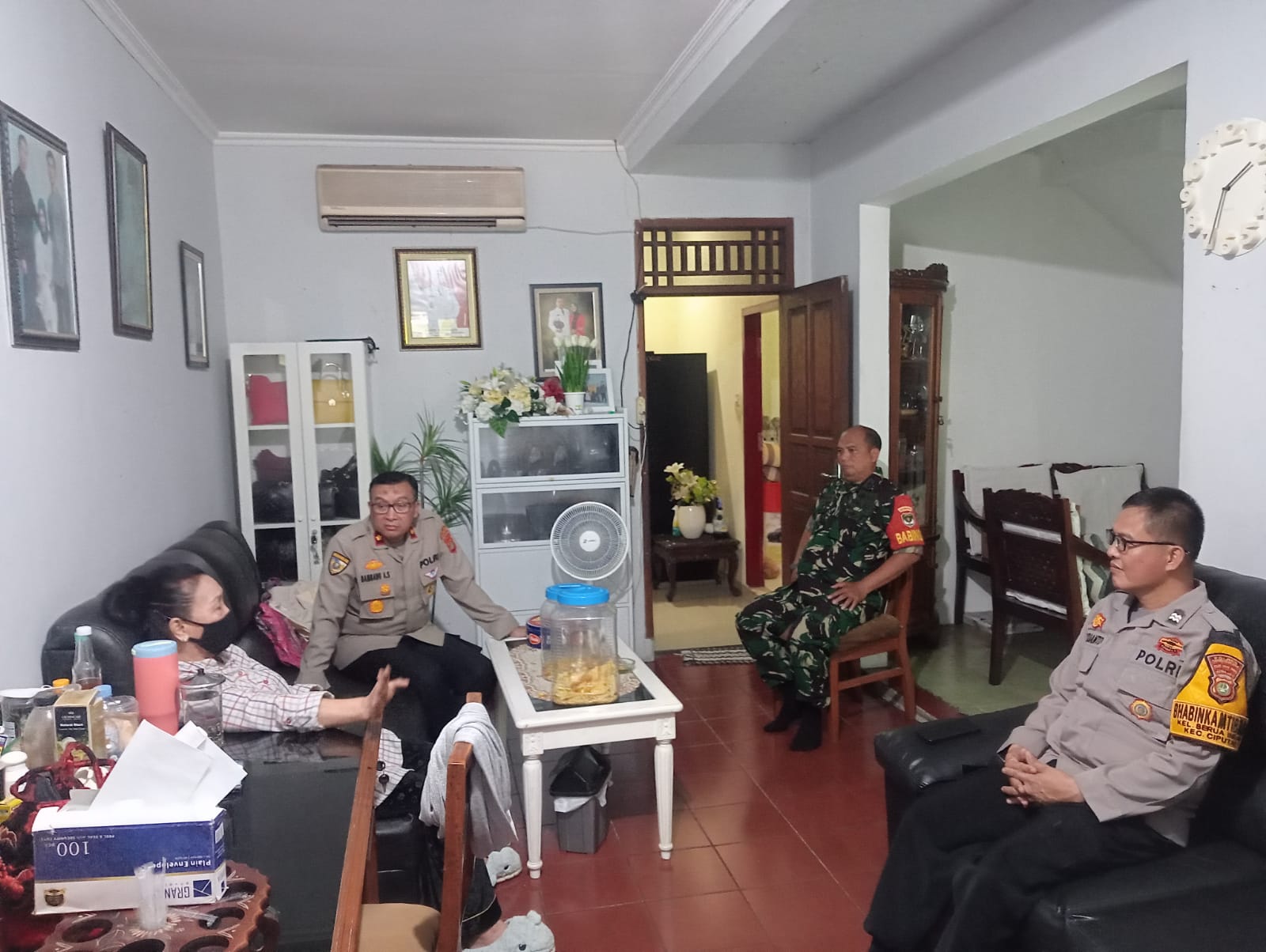 Kapolsek Ciputat Timur Silaturahmi dengan Tokoh Masyarakat, Perkuat Cooling System
