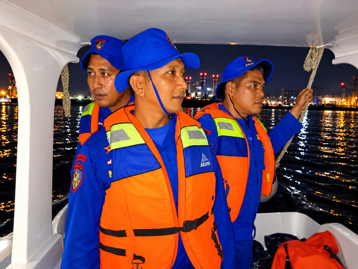 Layanan Polisi 110, Patroli Laut Malam Satpolairud Polres Kepulauan Seribu Sambangi Penjaga Pulau