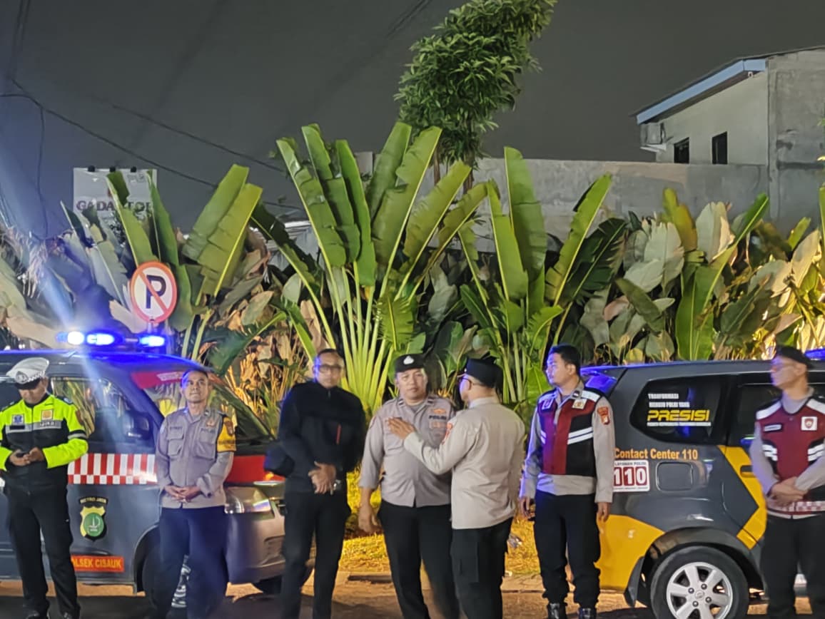 Perkuat Keamanan Malam Hari, Polsek Cisauk Gelar Strong Point dan Ops Cipta Kondisi di Perbatasan
