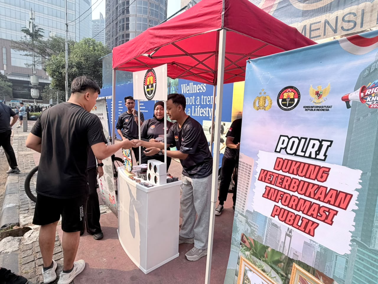 Game Spin Wheel Berhadiah Ramaikan Sosialisasi Hak untuk Tahu di CFD Jakarta