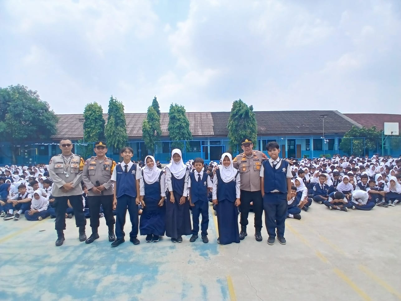 Police Go To School Polsek Legok, Ajak 1.109 Pelajar Bijak Bermedia Sosial dan Hindari Tawuran