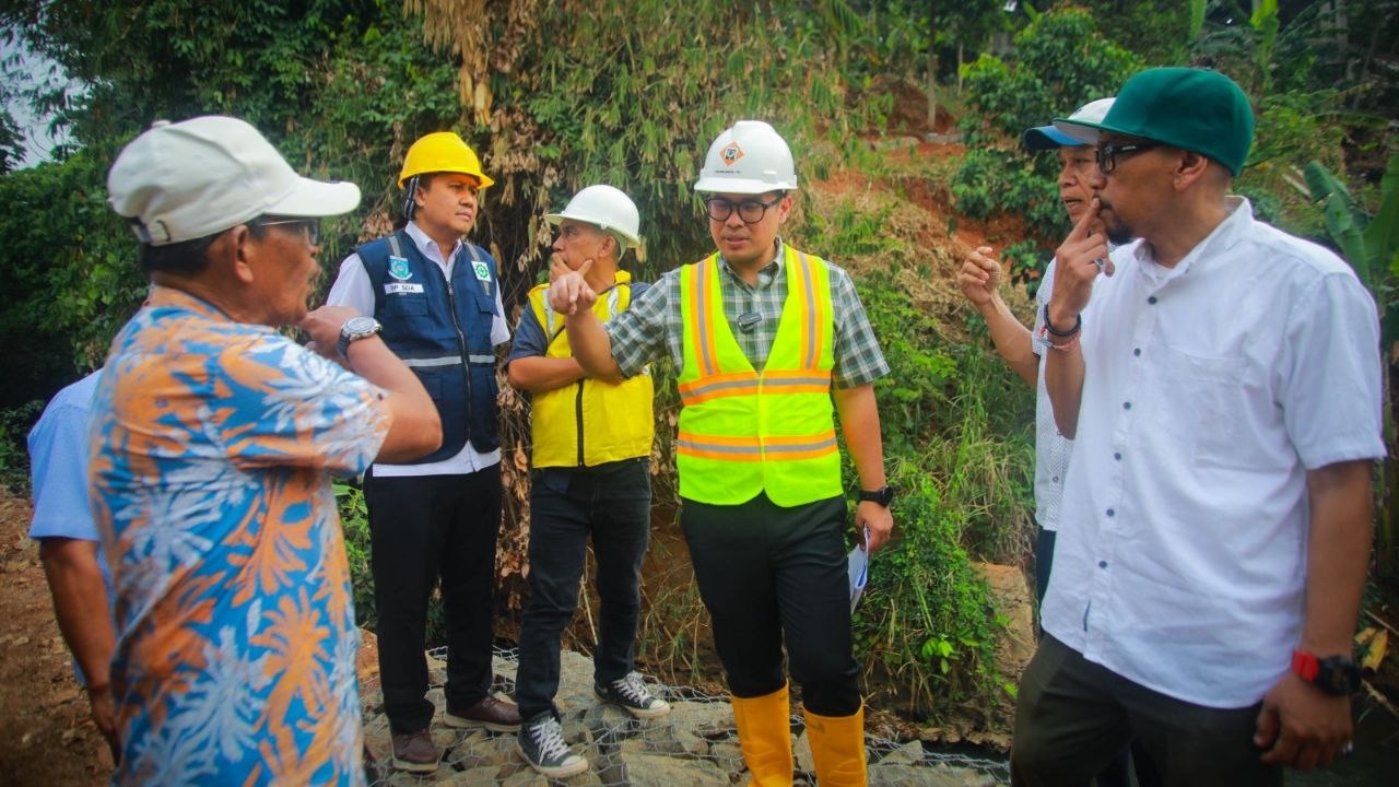 Pemkot Tangsel Bangun Bronjong 164 Meter di Villa Pamulang, Antisipasi Banjir dan Longsor