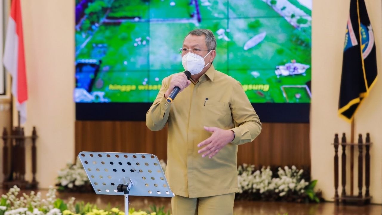 Pemkot Tang Sel: Jaga Kesehatan di Tengah Abu Vulkanik, Benyamin Imbau Warga Tangsel Gunakan Masker, Tidak Panik dan Waspada