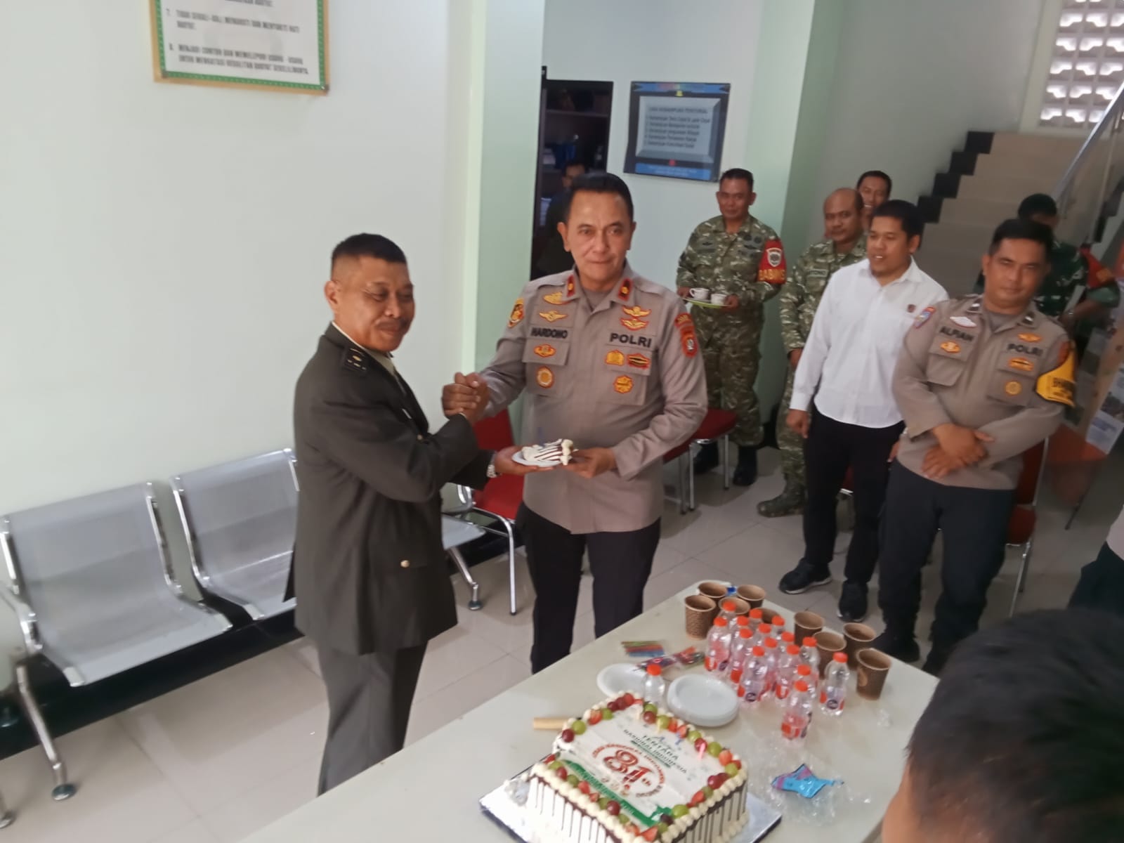 HUT ke-81 TNI, Polsek Serpong Perkuat Sinergitas dan Soliditas Bersama Koramil