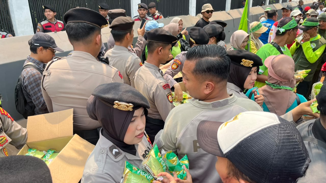 Aksi Buruh di DPR Berlangsung Tertib, Polda Metro Jaya Sampaikan Apresiasi