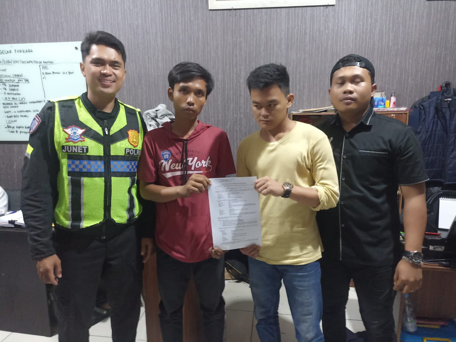 Patroli PJR Polda Banten Ringkus Dua Terduga Penusukan Calon Penumpang Bus