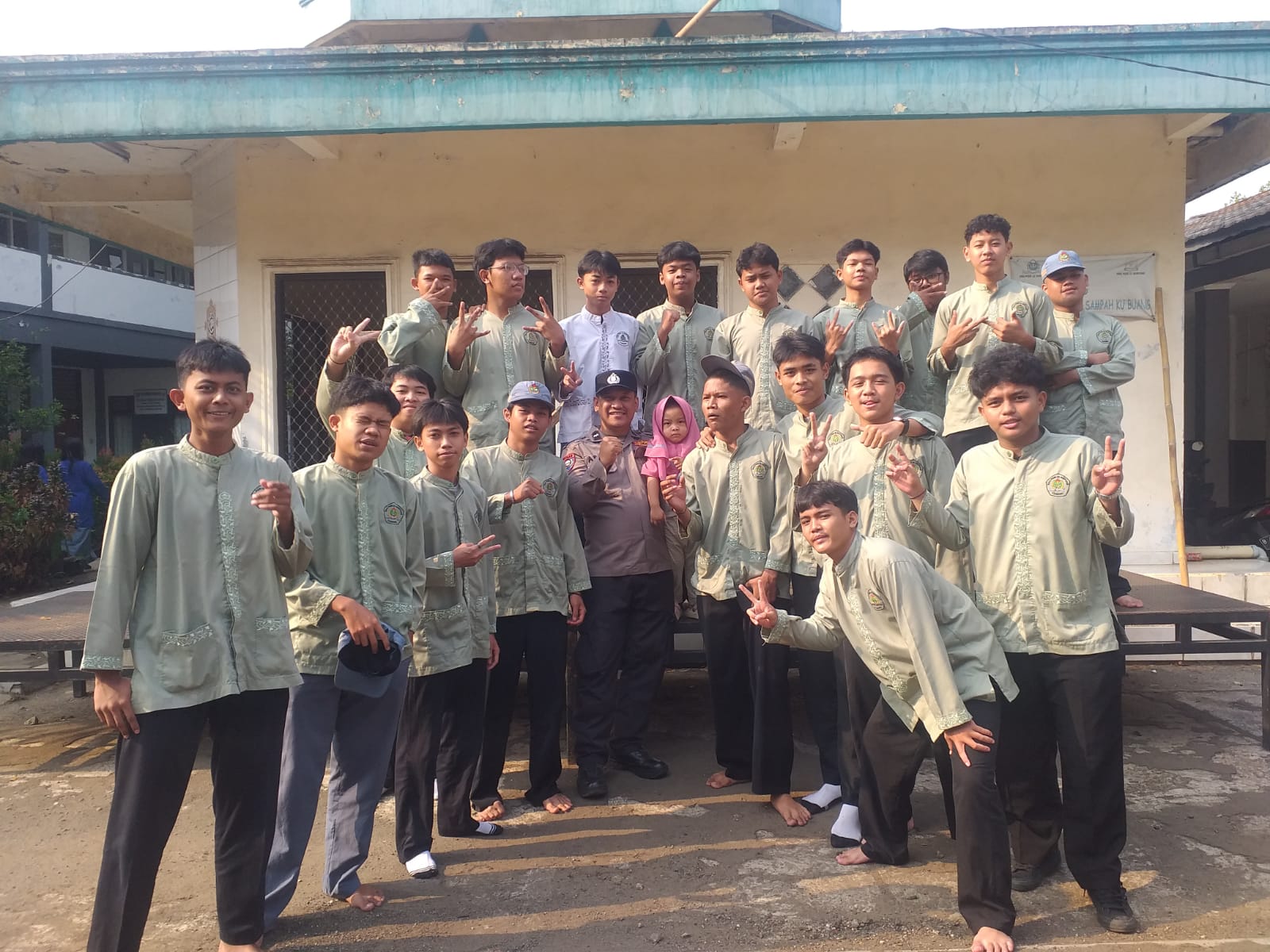 Polsek Serpong Sosialisasikan Program CETAR di SMA PGRI 22, Ajak Pelajar Cegah Tawuran