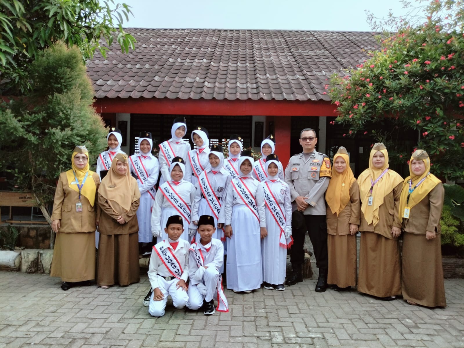 Police Go to School Polsek Legok, Program CETAR dan Cooling System Tanamkan Kesadaran Pelajar Sejak Dini