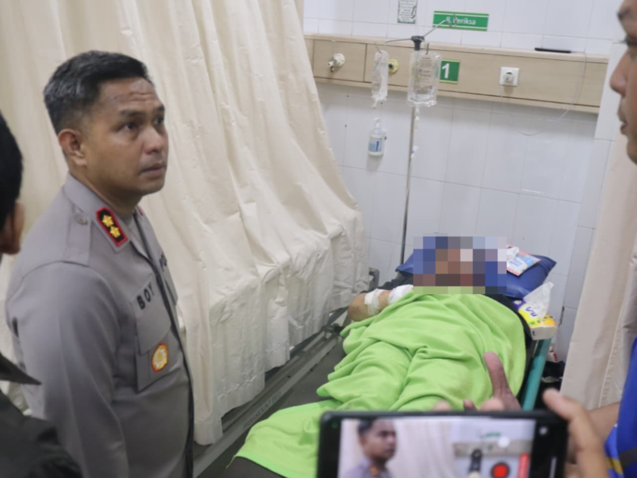Kapolres Tangsel Jenguk Korban Ledakan Ruko Pasar Cimanggis, 13 Orang Jadi Korban