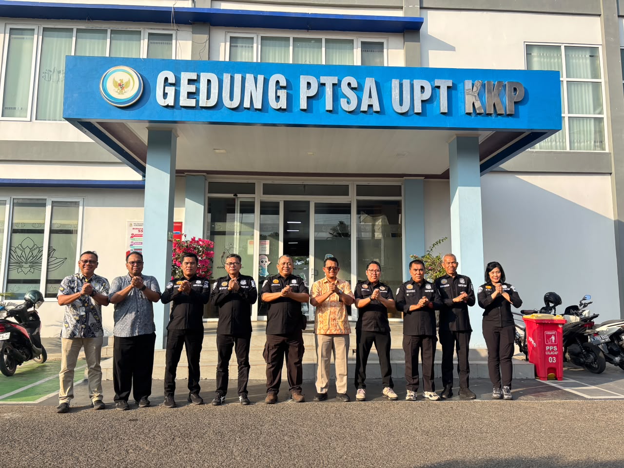 Kabaharkam Polri Minta Anggota Tak Berkompromi dengan Perusak Lingkungan