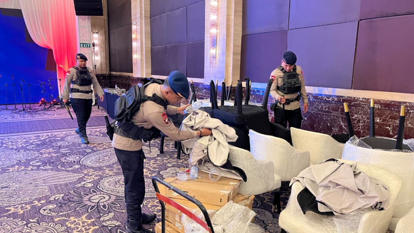 Jelang Konferensi Ekonomi Kreatif, Brimob Sterilisasi Area Hotel Kempinski