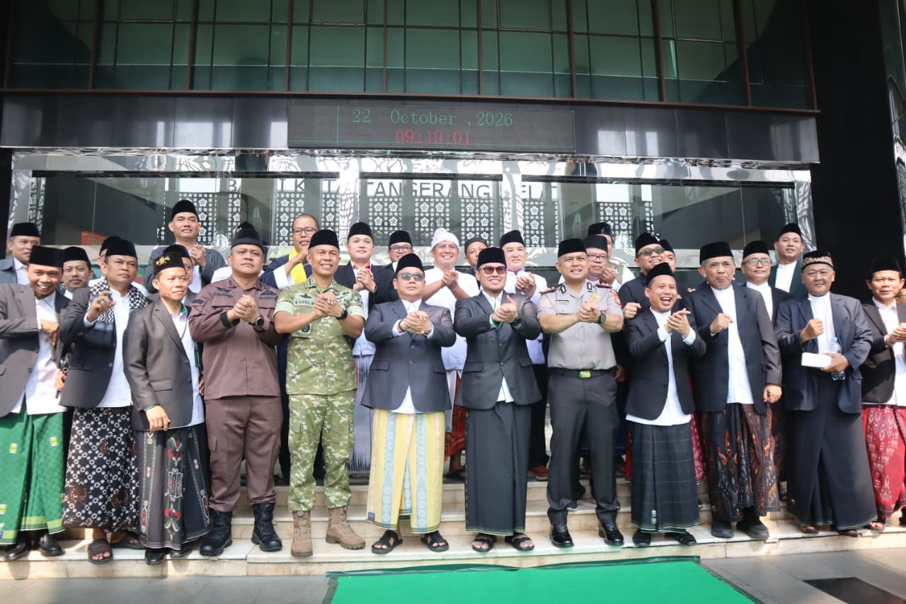Kapolres Tangsel Hadiri Apel Peringatan Hari Santri Nasional 2026 Tingkat Kota Tangerang Selatan